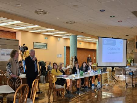 Zbrane je nagovoril župan Milan Bogatič. 